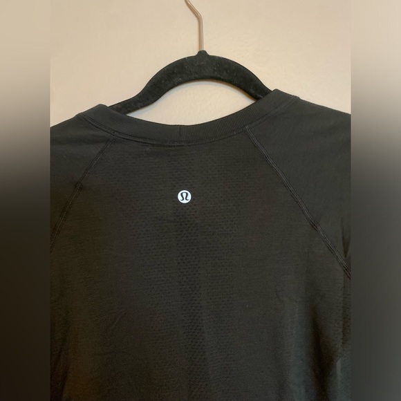 Lululemon Swiftly Tech Short Sleeve Shirt 2.0 - Picture 8 of 10